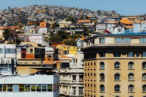 colorful houses in valparaiso chile
